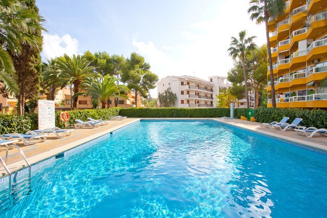 Econotel Las Palomas main pool