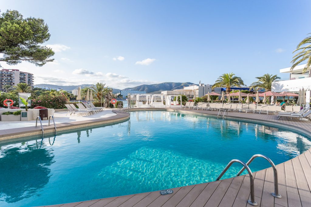 FERGUS Style Tobago Main pool Palmanova