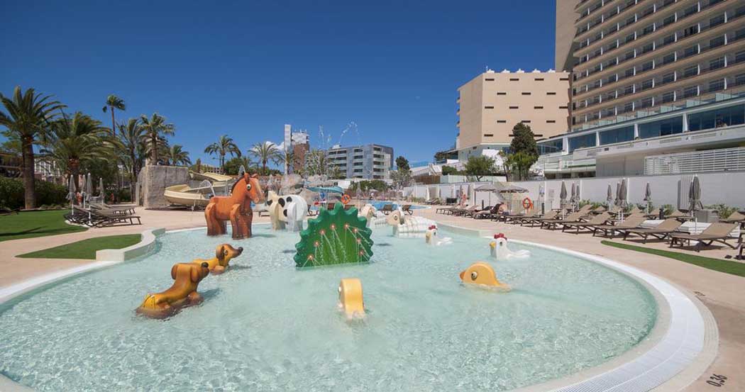 Sol Barbados, hotel in Magaluf – children’s pool with slides