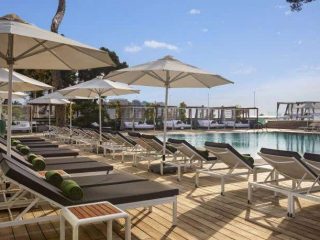 Melia South Beach sunbeds