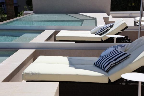Son Caliu Spa & Oasis sunbeds pool
