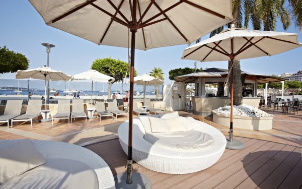 Son Matias Beach Terrace bali beds sea view bar pool